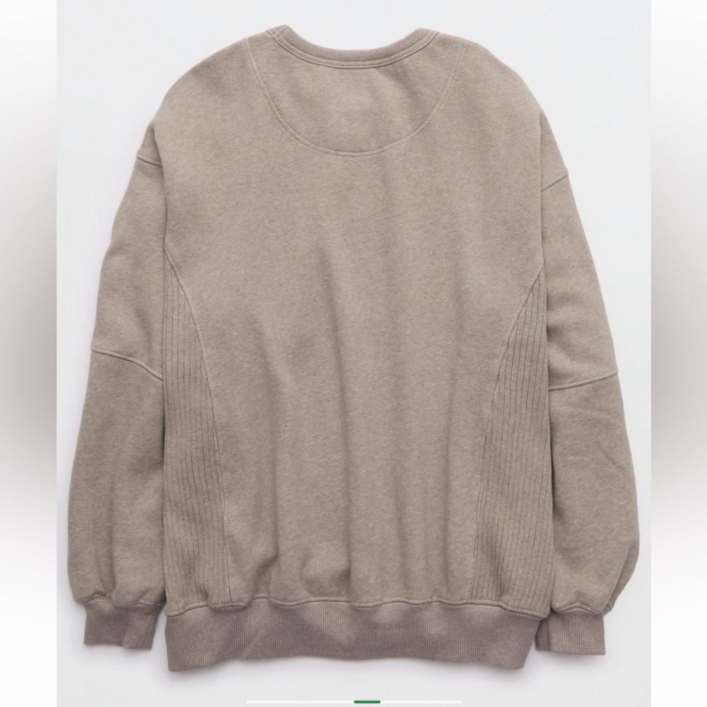 Aerie Tres Chic sweatshirt - Picture 2 of 8